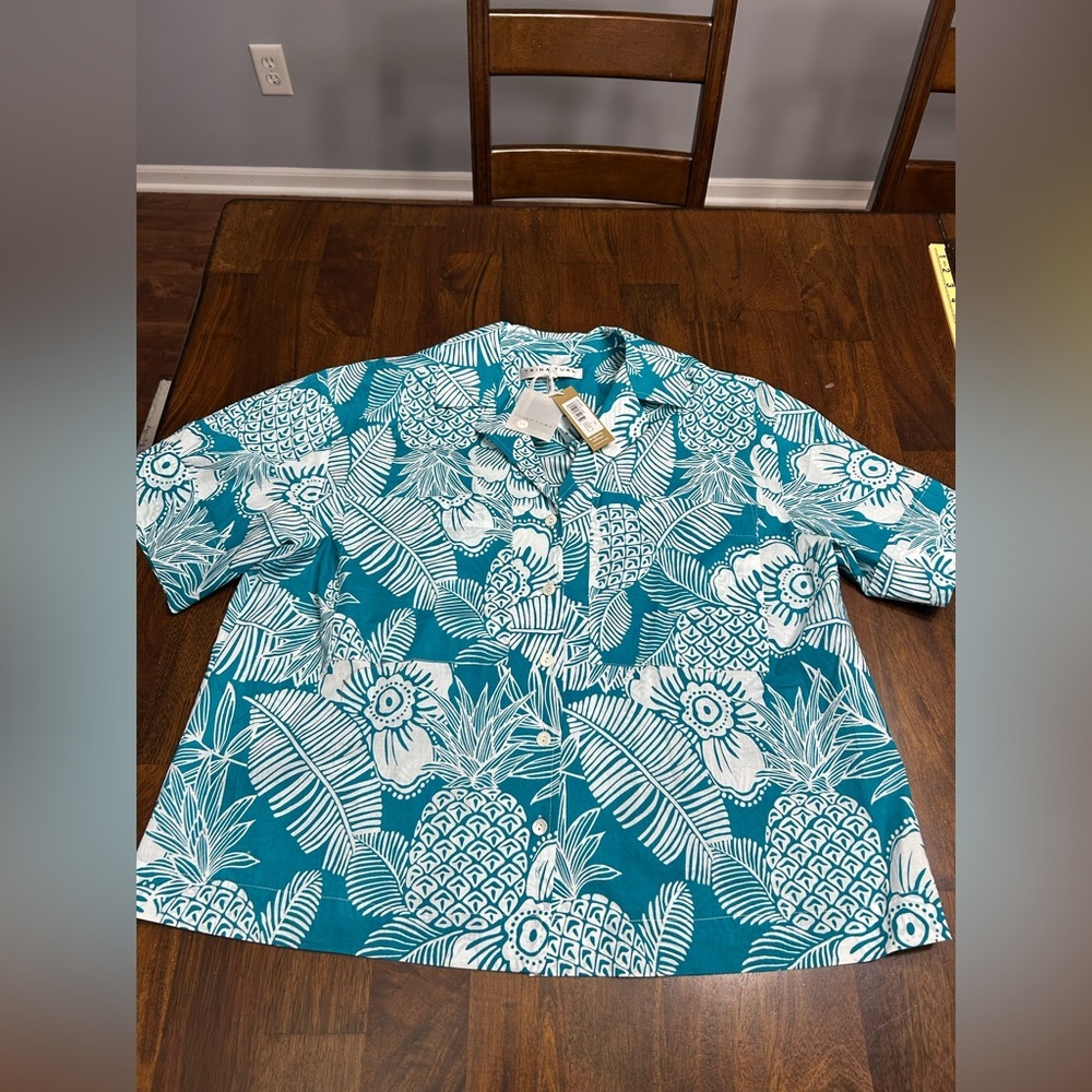 Trina Turk Fascinating Shirt Tropical Size Large NWT Turquoise And White Print